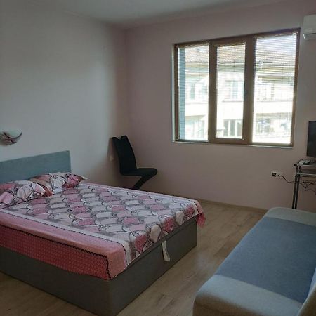 Liliya Apartment Pleven Exterior foto