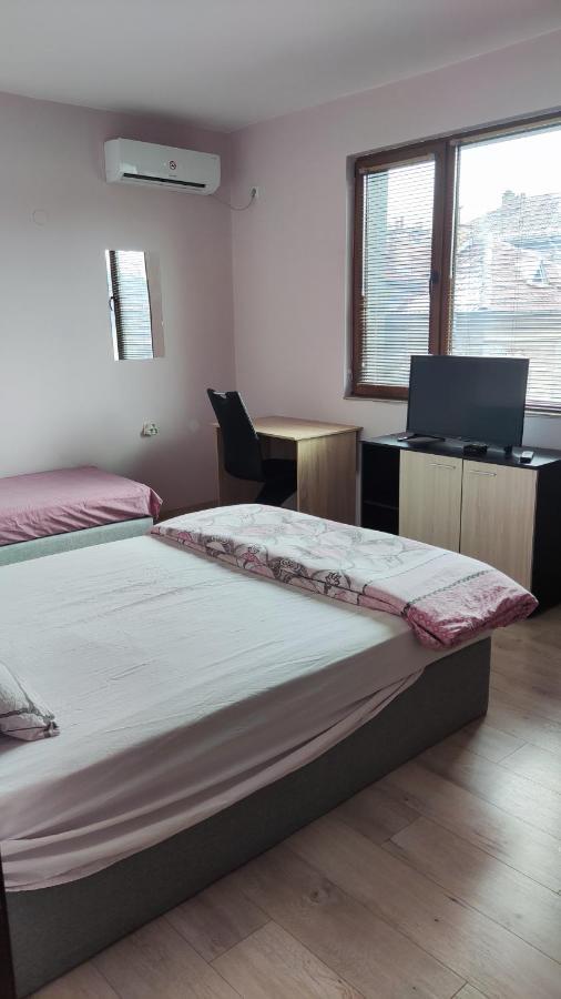 Liliya Apartment Pleven Exterior foto